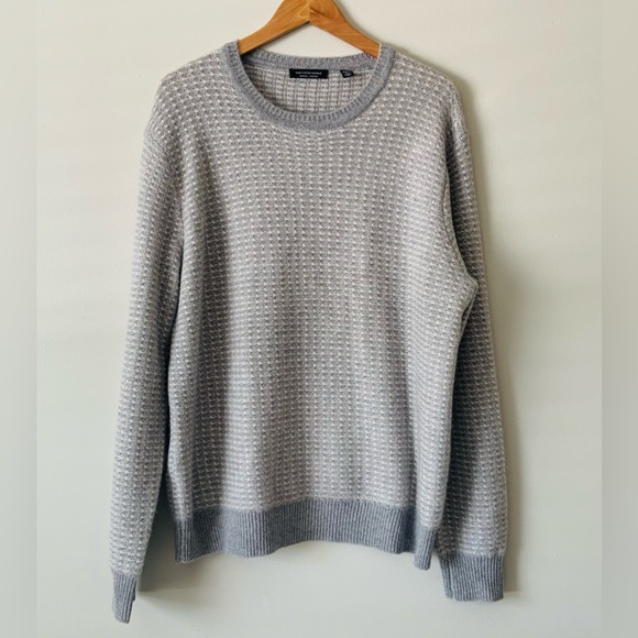 Saks Fifth Avenue Other - Saks Fifth Avenue Men’s Cashmere Sweater Gray Excellent XL